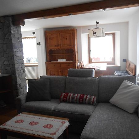 Maison De Meuny Courmayeur Ruang foto