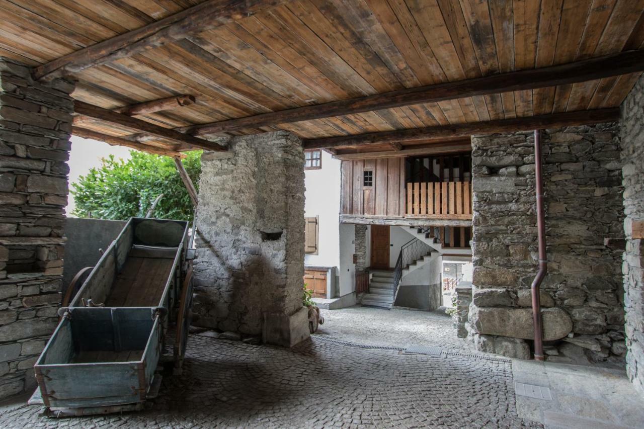 Maison De Meuny Courmayeur Bagian luar foto