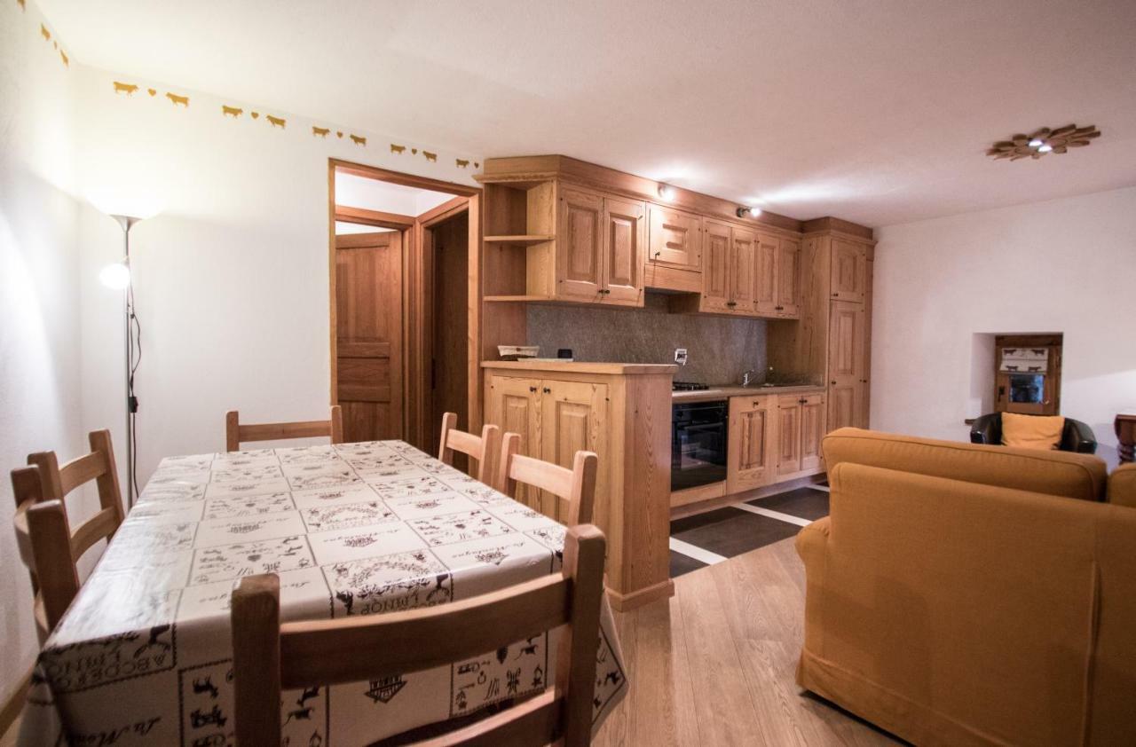 Maison De Meuny Courmayeur Bagian luar foto