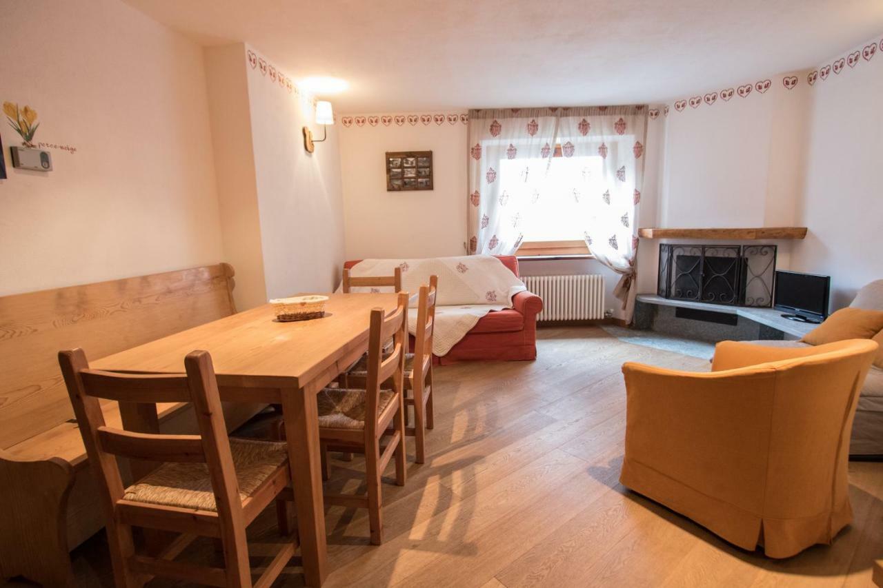 Maison De Meuny Courmayeur Bagian luar foto