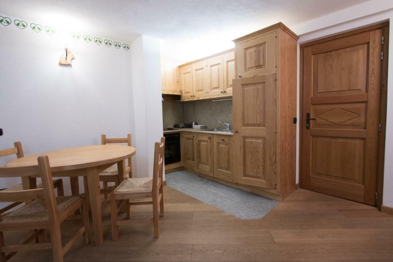 Maison De Meuny Courmayeur Bagian luar foto