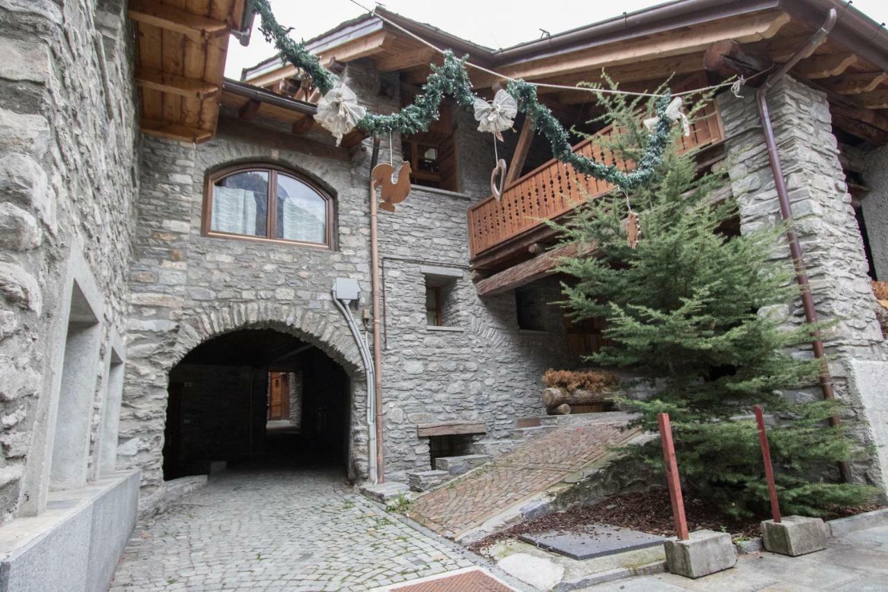 Maison De Meuny Courmayeur Bagian luar foto