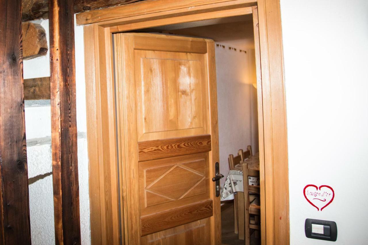Maison De Meuny Courmayeur Bagian luar foto