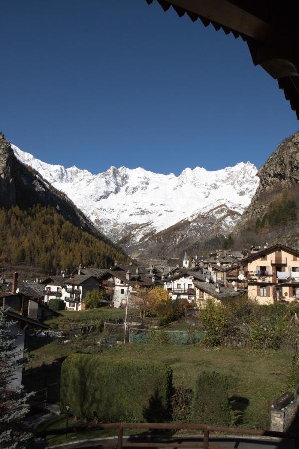 Maison De Meuny Courmayeur Bagian luar foto